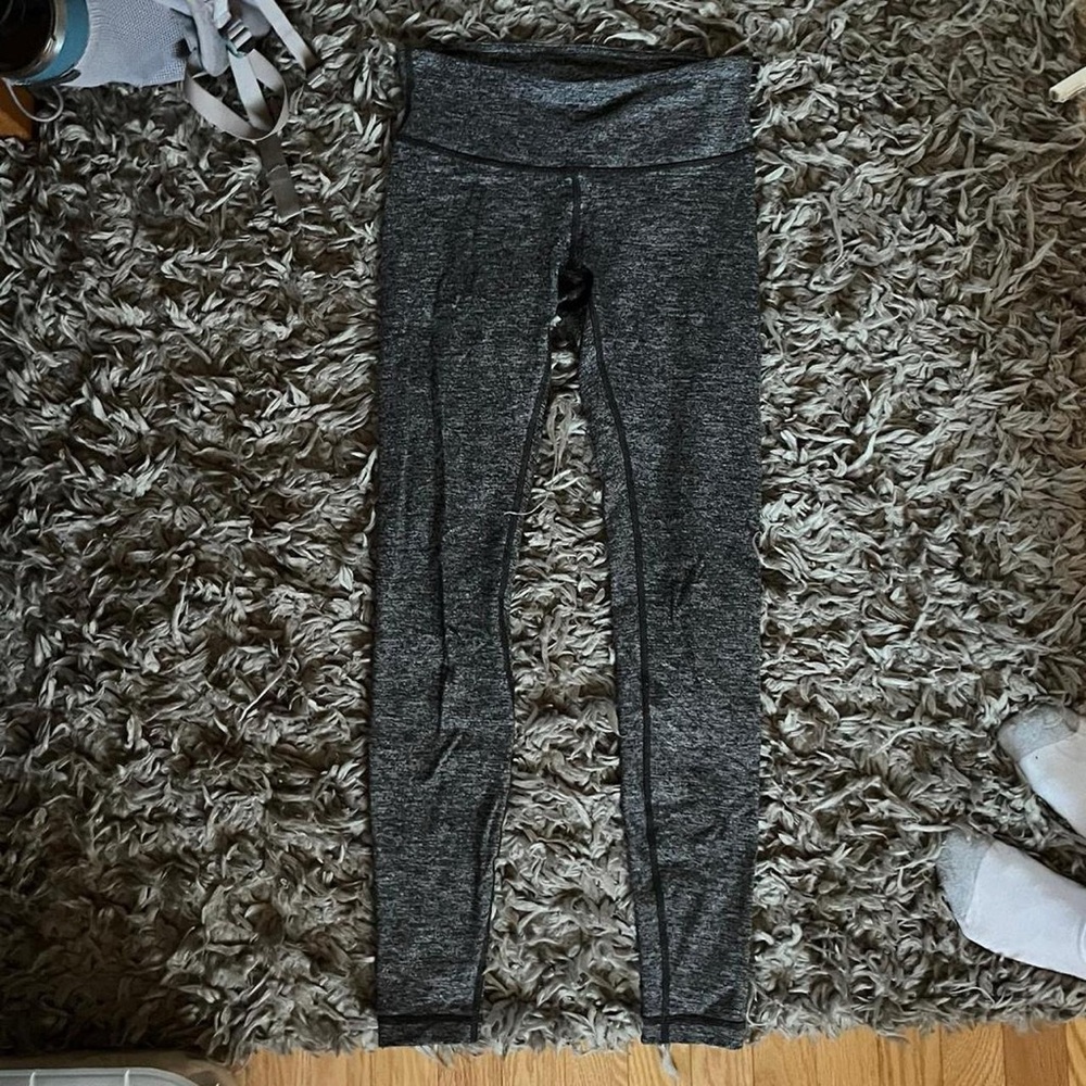 Grey lululemon leggings size four